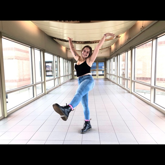 Welcome to My Closet! - Picture 2 of 6